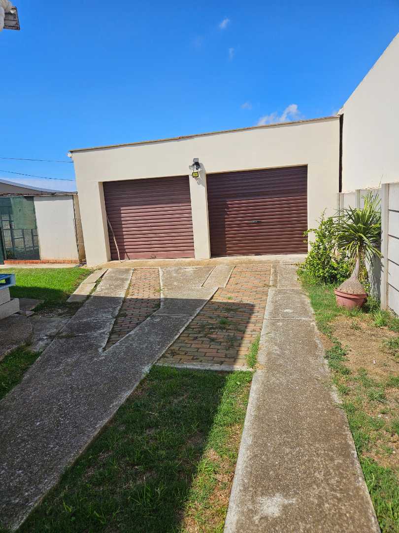3 Bedroom Property for Sale in Algoa Park Eastern Cape